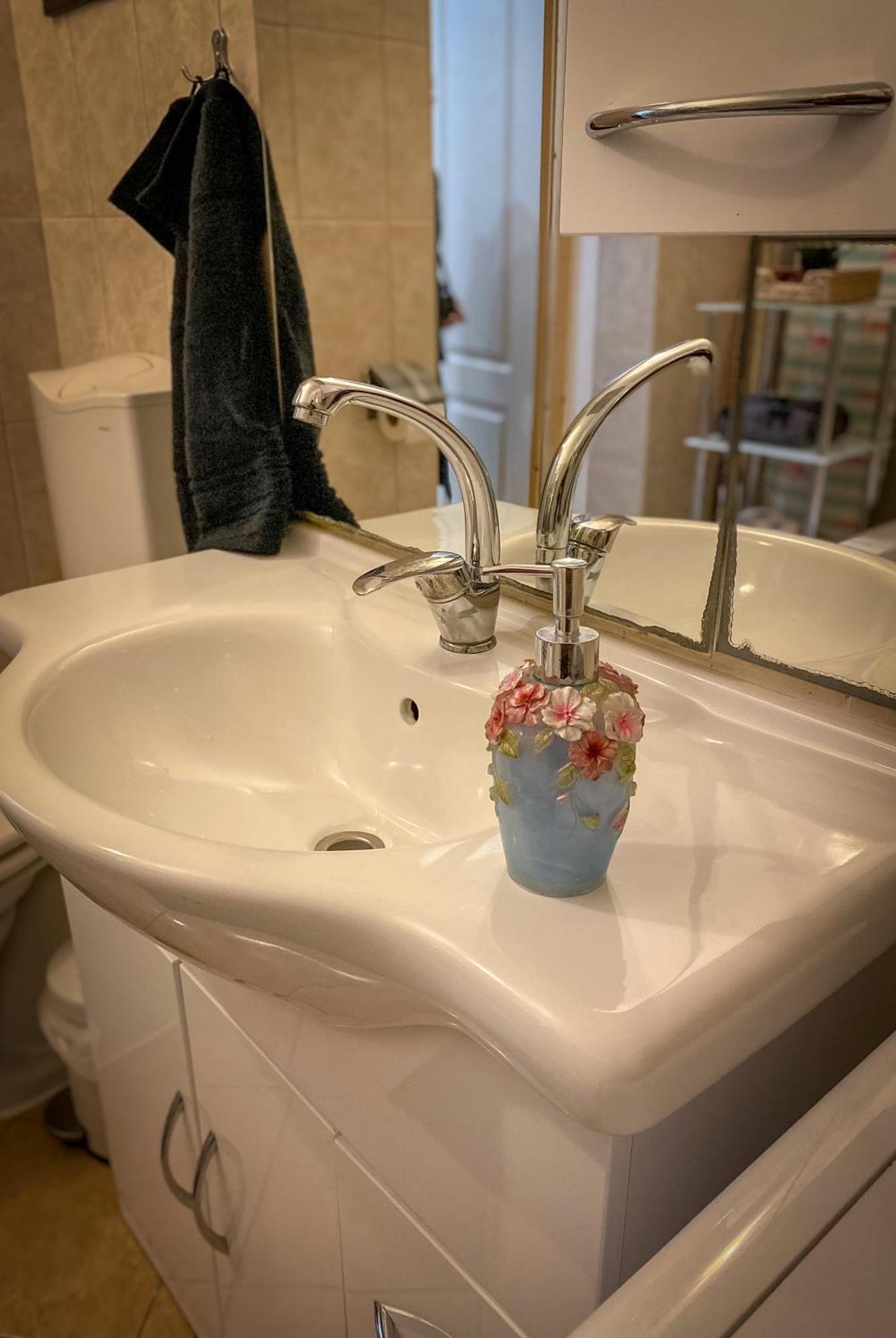 Lovely Central Apartment With Free Parking, Koezponthoz Koezeli 3 Szobas Lakas Győr Exterior foto